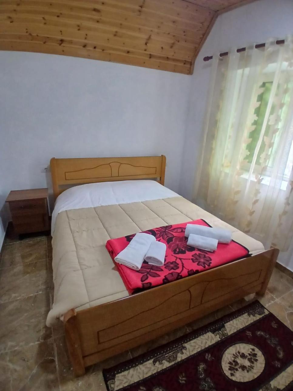 Bujtina Milani Bed & Breakfast Shkodër Exterior foto
